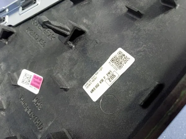 OEM 4M8867450P Audi SQ8 Q8 Türzierleiste Rechts Hinten image 8