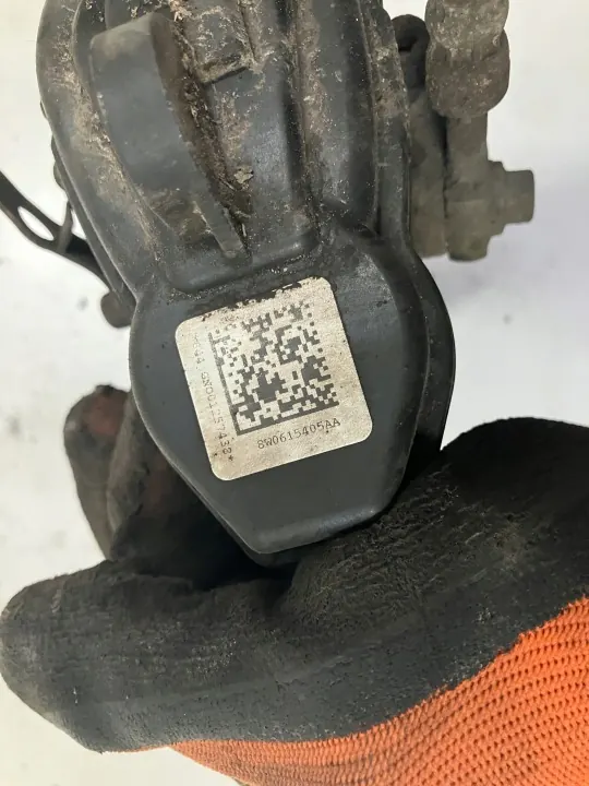 Remklauw links achter 300mm OEM 8W0615405AA image 3