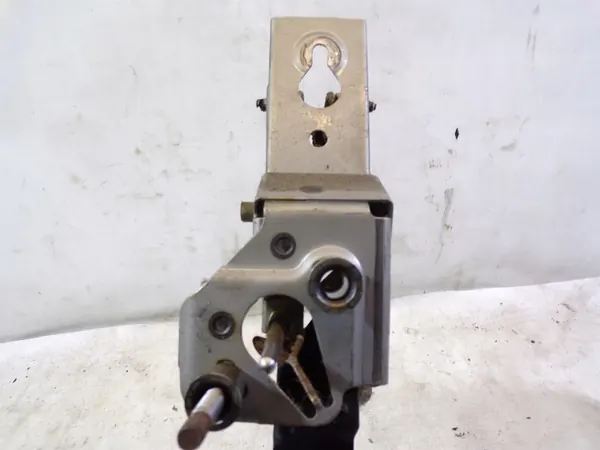 Pedal embraiagem Mazda 6 OEM PEDAŁ SPRZĘGŁA MAZDA 6 GG LGJ6F image 3