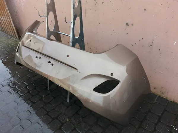 Parachoques trasero HYUNDAI i30 II 2012-2017 HB image 2