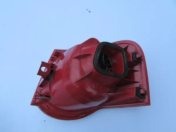 Luz Trasera Izquierda VW Passat B6 Kombi image 2