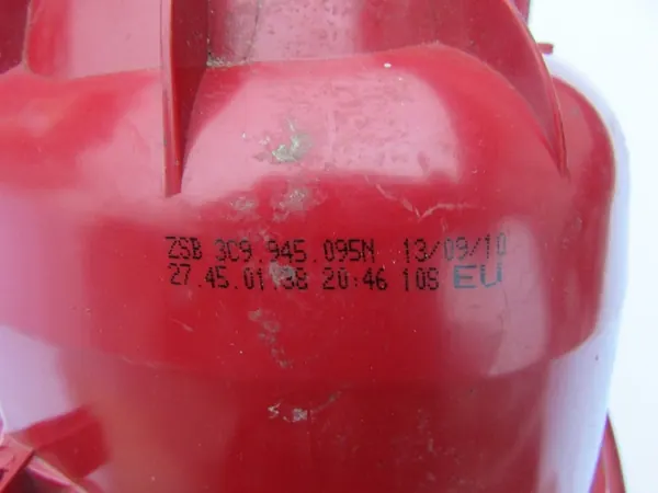 Luz Trasera Izquierda VW Passat B6 Kombi image 3