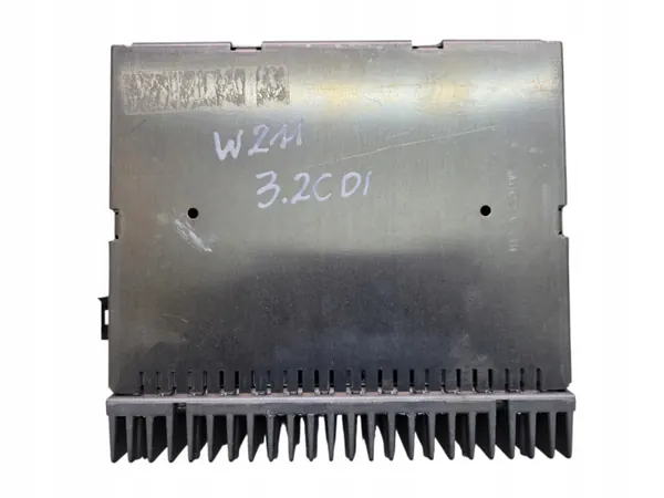 Gebruikte Becker versterker OEM A2118274542 voor Mercedes W211 image 2