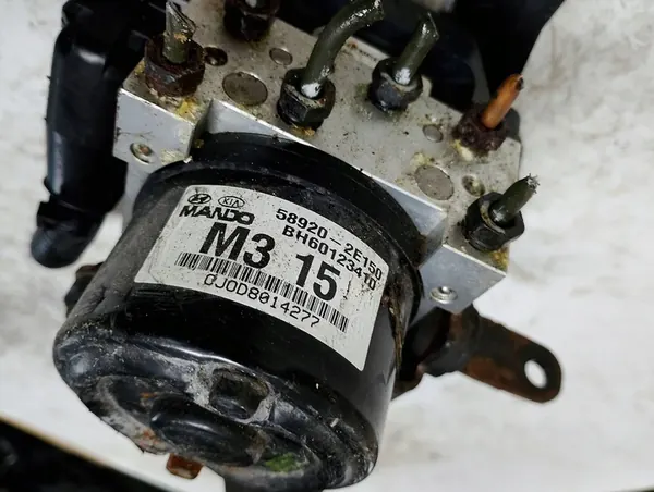 Hyundai OE 58920-2E150 Wielsnelheidssensor image 3