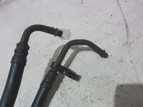 BMW Z3 E36 3.0I M54 Öljynjäähdytinlinjat OEM 7503571/2 image 6