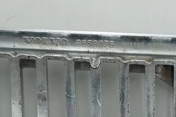 Grill Volvo V70 8659875 image 10