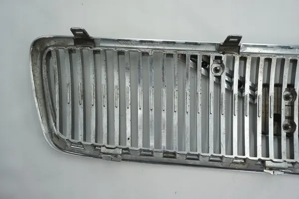 Grill Volvo V70 8659875 image 7