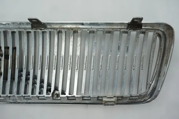 Grill Volvo V70 8659875 image 8