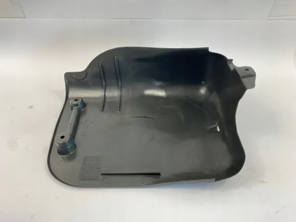 Brandstofpompafdekking OEM 2014780637 Mercedes W201 image 8