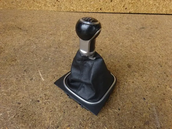 VW GOLF V R32 Växelspak Knopp Set 1K0711113BE image 2