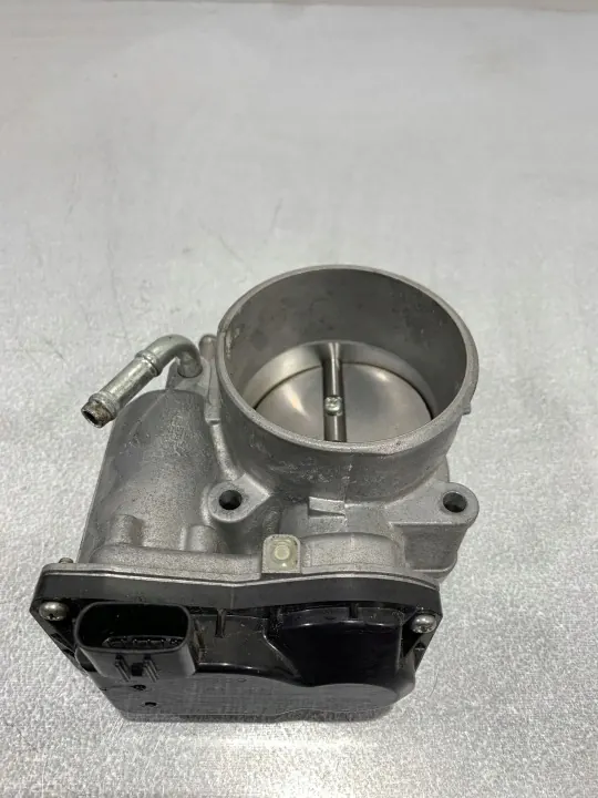 Subaru Forester 2019 elektronisk spjällkropp OEM FBZ18342 image 3
