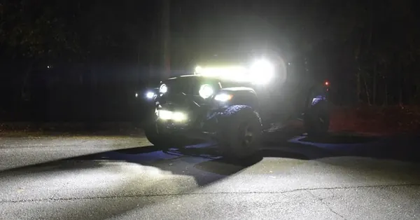 Barra de luz LED Hella Black Magic 32" image 7