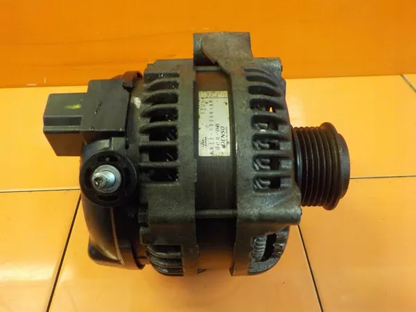 RANGE ROVER SPORT L405 3.0 TD V6 Alternator AH22-10300-AB image 3