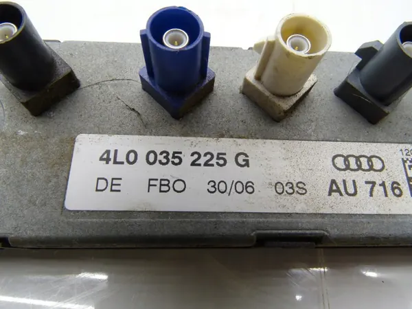 OEM 4L0035225G Antennivahvistin Audi Q7 4L:lle image 3