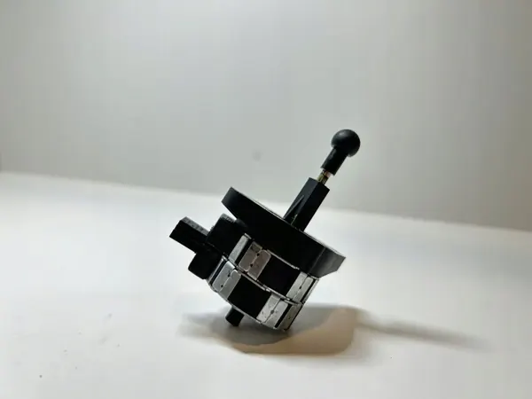 Mercedes-Benz Scheinwerferregler OEM 1307220034 image 4
