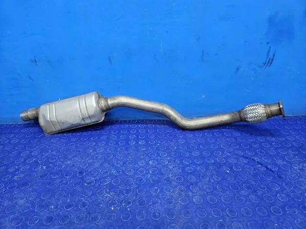OEM 8K0253211K Vasen pakoputki VW Audi image 2