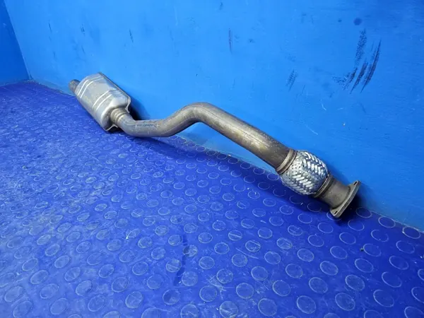OEM 8K0253211K Vasen pakoputki VW Audi image 6