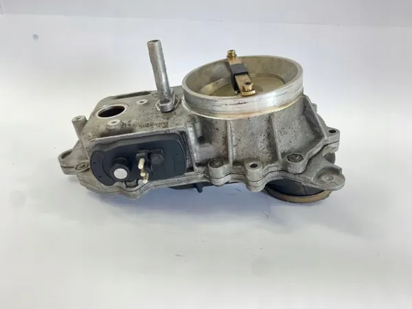 Spjällhus OEM 0438121043 för Mercedes 4-cylindrig image 4