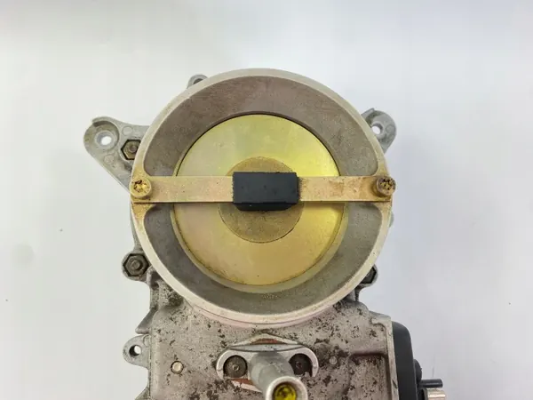 Spjällhus OEM 0438121043 för Mercedes 4-cylindrig image 6