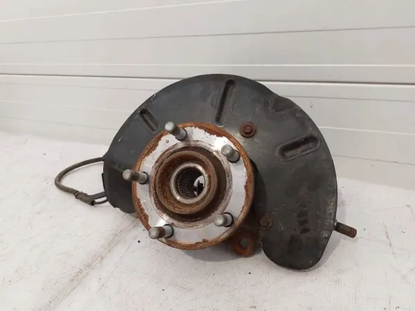 Chrysler 200 2011 Mozzo ruota anteriore lato sinistro OEM 5085887AF image 2