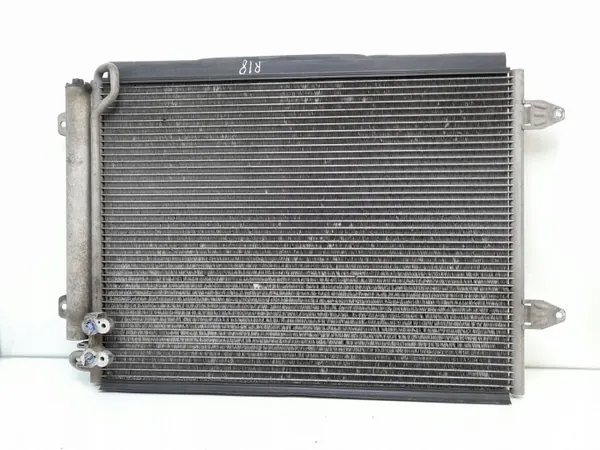 Gebruikte Volkswagen AC-condensor OEM FRC38445 image 2