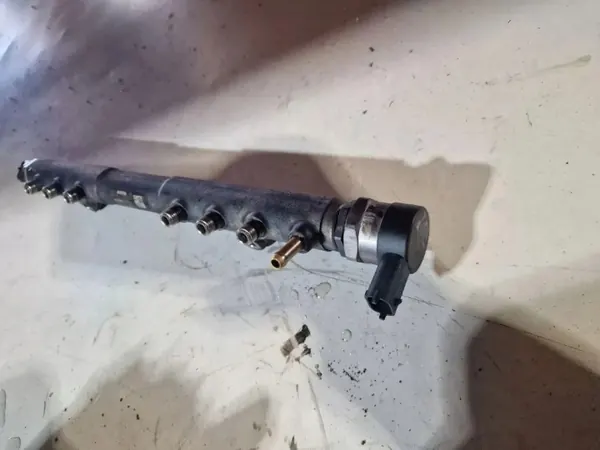 OEM 0281002712 Inspuitrail Volvo V70 II 2.4L Diesel image 5