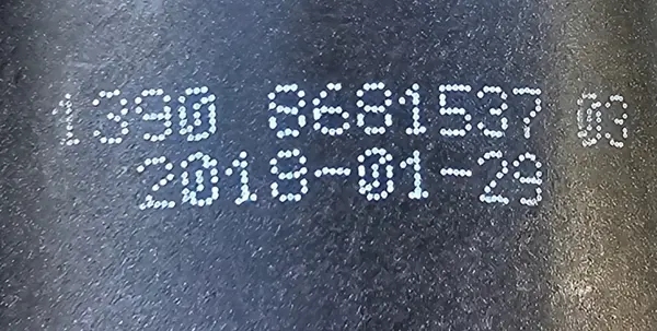 BMW OE 8681537 Entlüftungsventil mit Resonator image 4