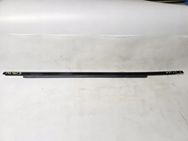 BMW G30 G31 Lame Racleur Arrière Gauche OEM 7404031 image 2