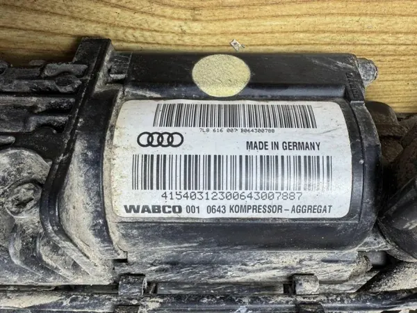 AUDI Q7 (4L) Suspension Compressor 15150000393 image 5