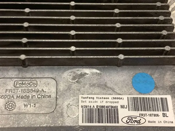 Ford Mustang VI 2015 Äänenvahvistin OEM FR3T18T809BL image 3