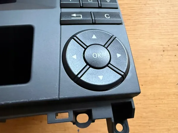 Radio Mercedes Vito W447 OEM A4479002305 image 5