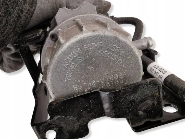 Bomba de vacío Kia OE 59100-J7500 - Pieza usada image 3