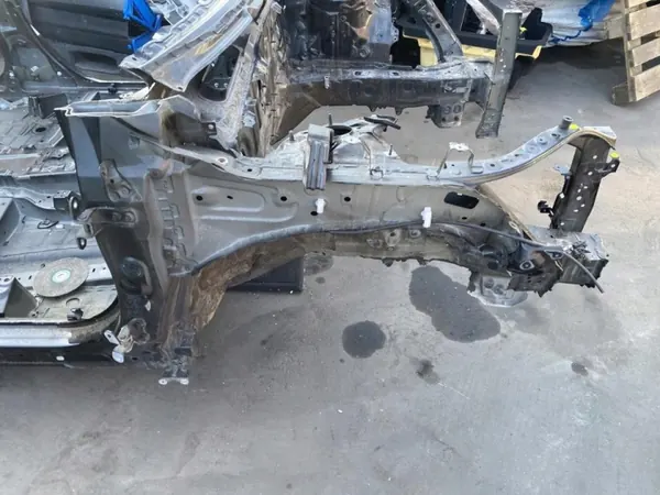 Etuoikea lokasuoja Toyota RAV4 V 2022 OEM 270629 image 2