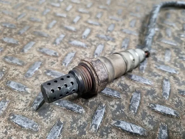 Sensor Lambda Cadillac Escalade 2007 12590847 image 2