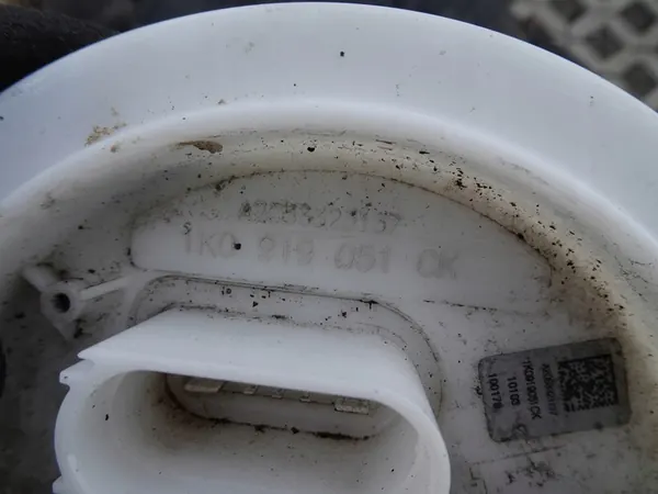 Bomba de Combustível VW Audi Skoda Seat 1K0 919 051CK image 2