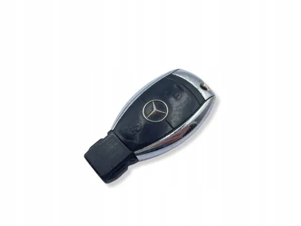 Chave Mercedes OEM UHP2242 - 2 Botões Prata Usada image 3