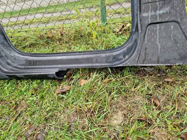 Revestimento de para-lama traseiro direito VW Touran Lift 10-15 OEM image 6