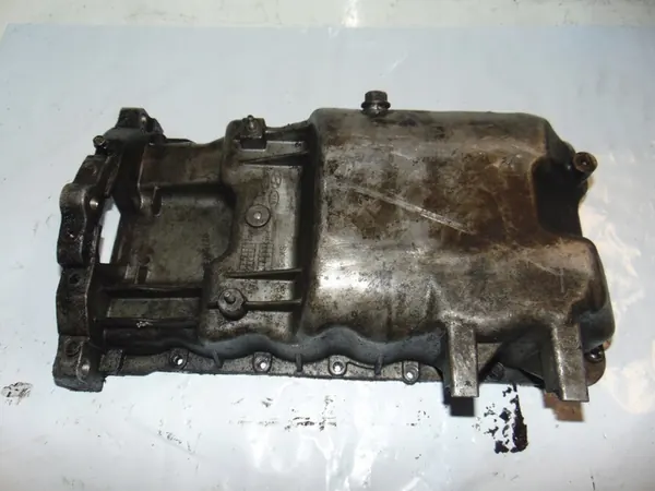 Kia Oljetank 2151026010 image 2