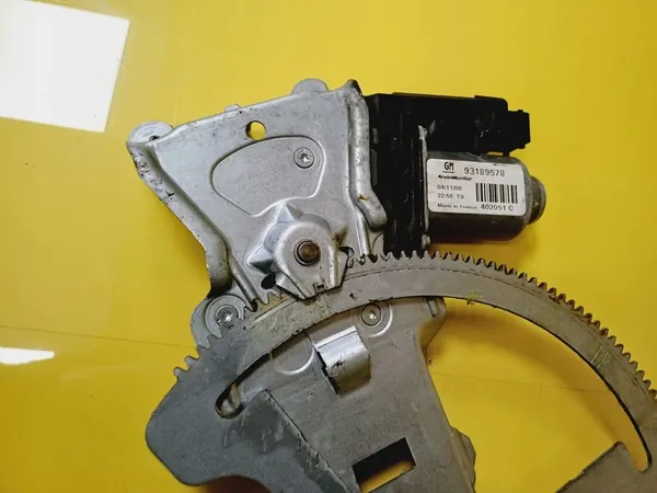 Elevador de vidro dianteiro direito Opel Meriva A 93189578 image 8