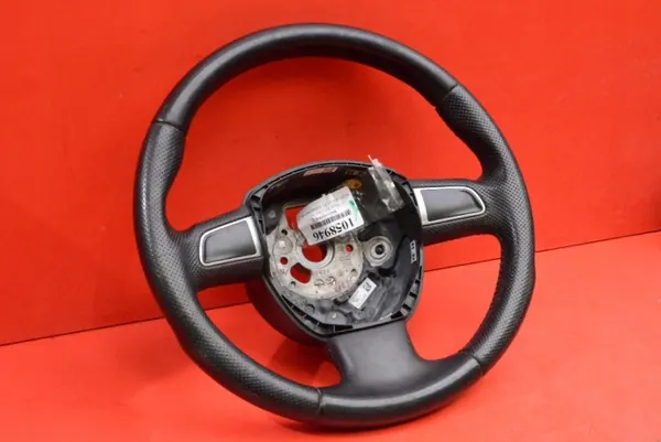 Volante de Couro Usado OEM 8T0419091WUL image 3