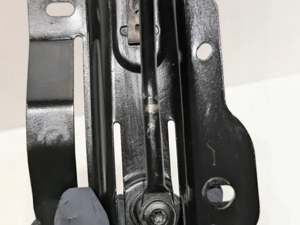 Fecho capô OEM 4N0823185C Esquerda Dianteira Audi A8 S8 D5 image 5