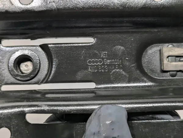 Fecho capô OEM 4N0823185C Esquerda Dianteira Audi A8 S8 D5 image 6