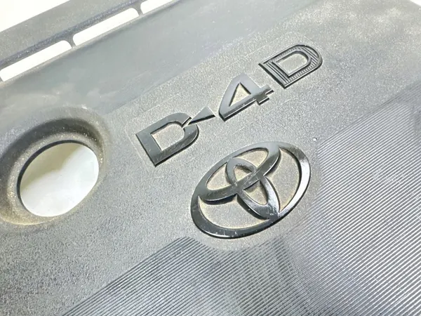 2010 Toyota Avensis T270 Moldura de Grade MTL23513 image 2