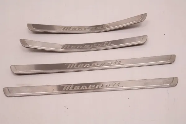 Maserati Grecale Schwellerverkleidung OEM 1206094210 image 2