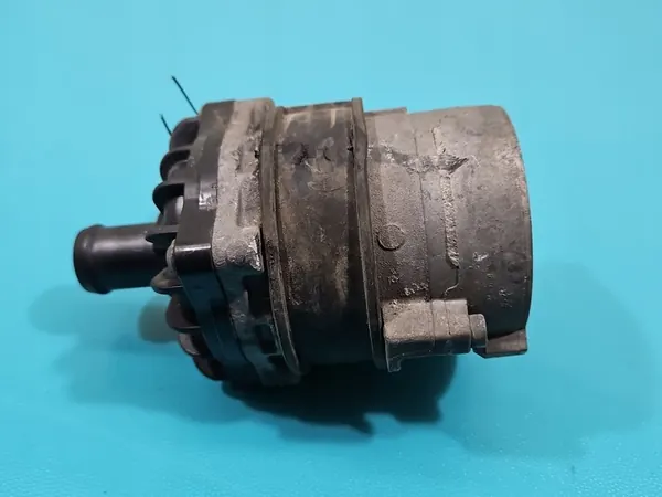 Vattenpump Audi Q5 08- 3.0 TFSI 8K0965567A image 8