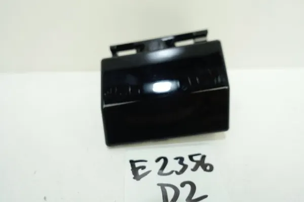 Bouchon Droit OEM 87716-HF010 pour Hyundai Kona Électrique image 2