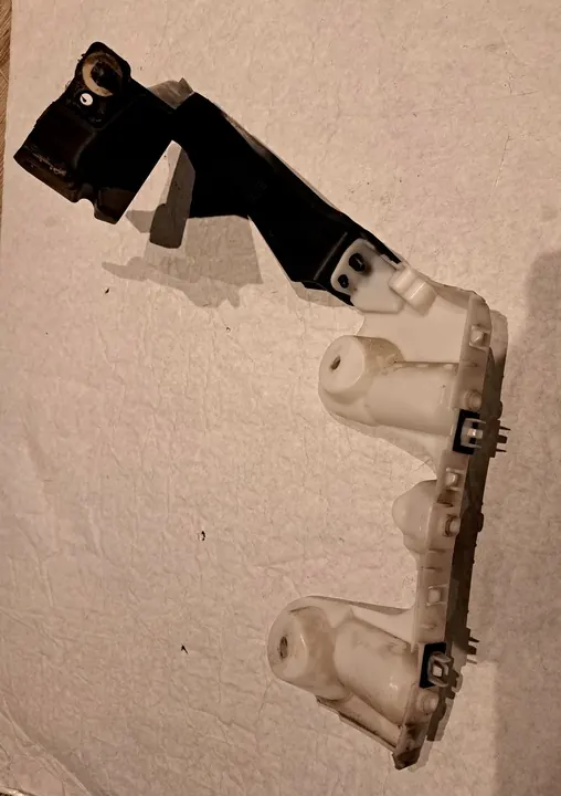 RENAULT MEGANE IV HB Deslizamento de Para-choque Direito 852248678R image 3