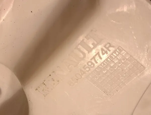 RENAULT MEGANE IV HB Deslizamento de Para-choque Direito 852248678R image 4