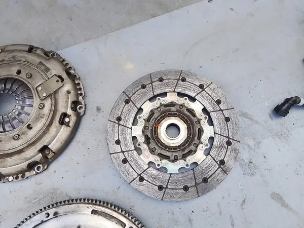 Volante Duplo 2.0 TDI VW Audi Skoda image 3