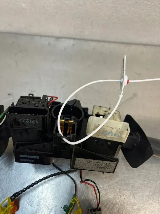 Gecombineerde schakelaar Renault Clio II 8200204068 image 5